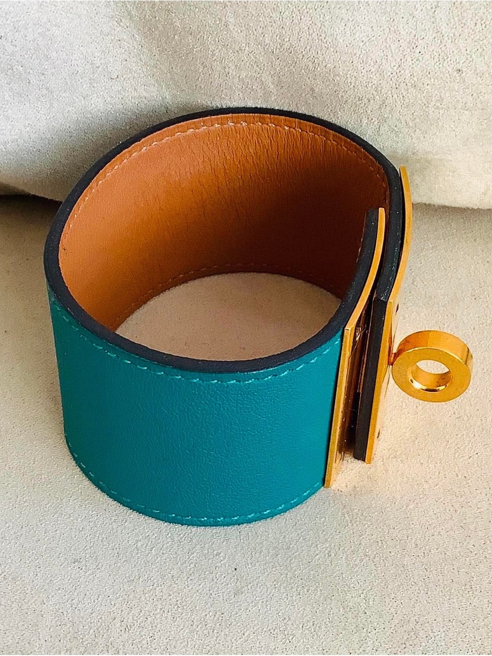 Hermes Turquoise Leather DOG Bracelet with Gold Hardware - Picture 13 of 16